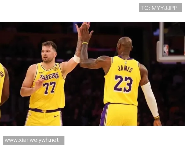 东契奇放话詹姆斯：回来先干防守！湖人更衣室最新内幕曝光